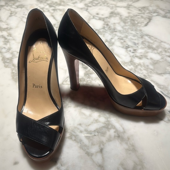 Authentic Christian Louboutin Black Leather Platform Peep Toe Heels Shoes 10 - Picture 1 of 8